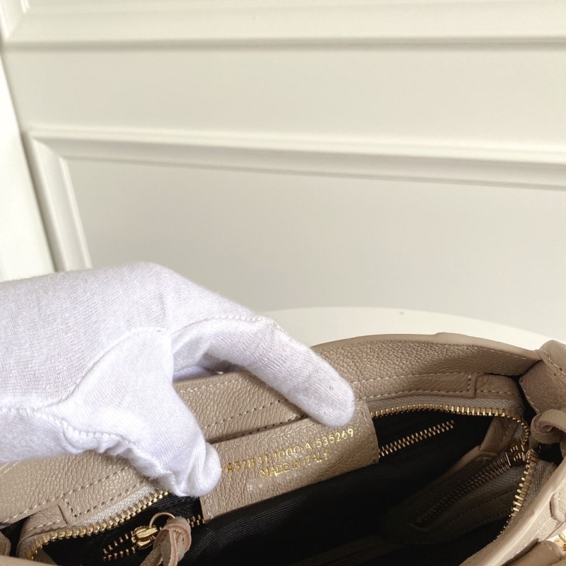 Ba1en*iaga classic city bags